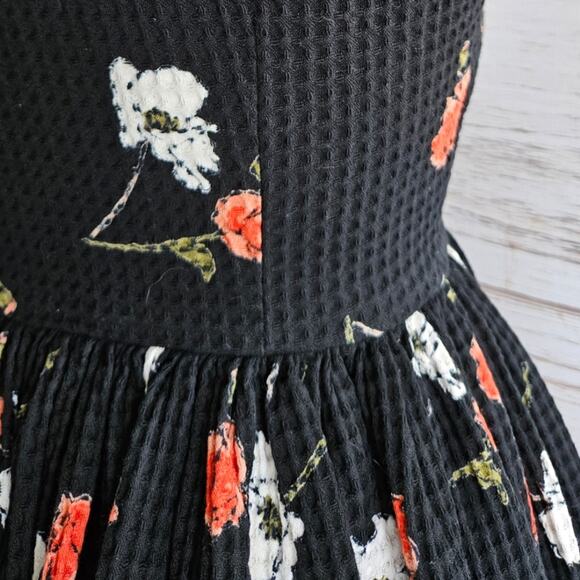 Kate Moss Topshop Black Waffle Knit Fit and Flare Party Dress sz 4 - Picture 5 of 6